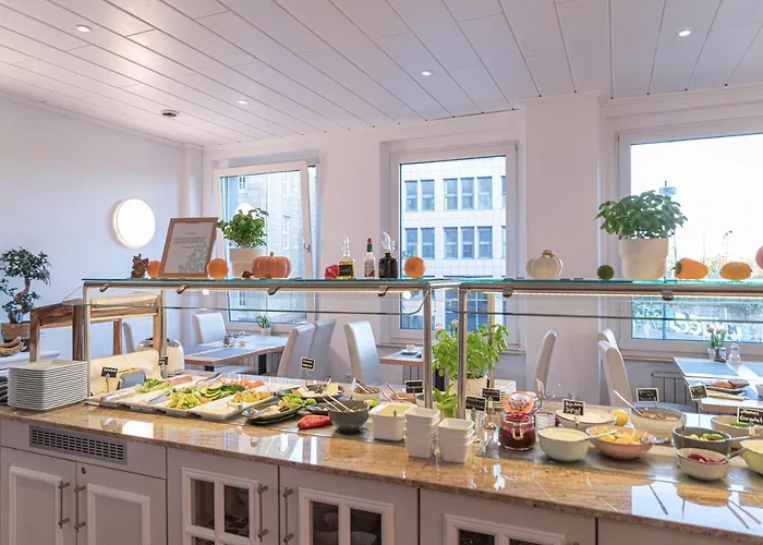 Koenigshof מלון 4*