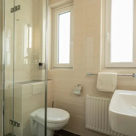 Np Koenigshof Hotel *